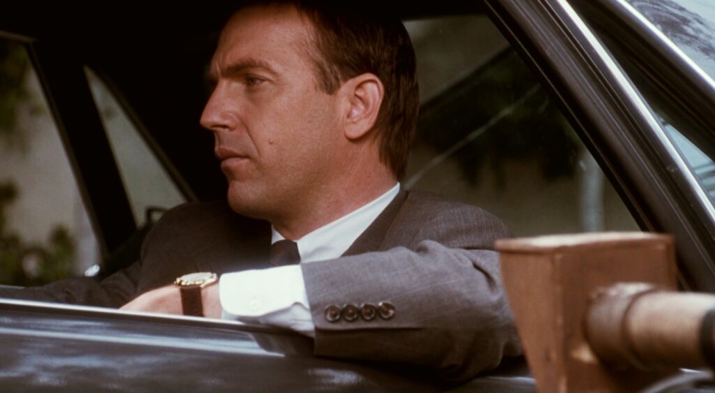Romantic movies to watch The Bodyguard (1992)